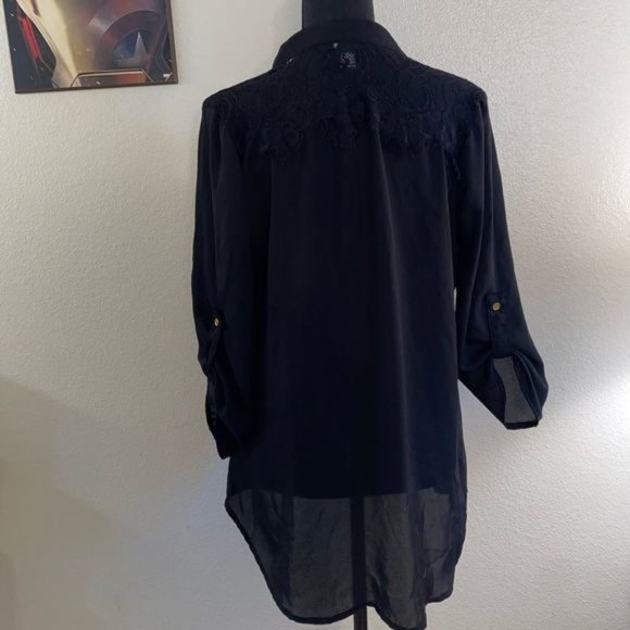 Rue21 button down blouse - Picture 7 of 8